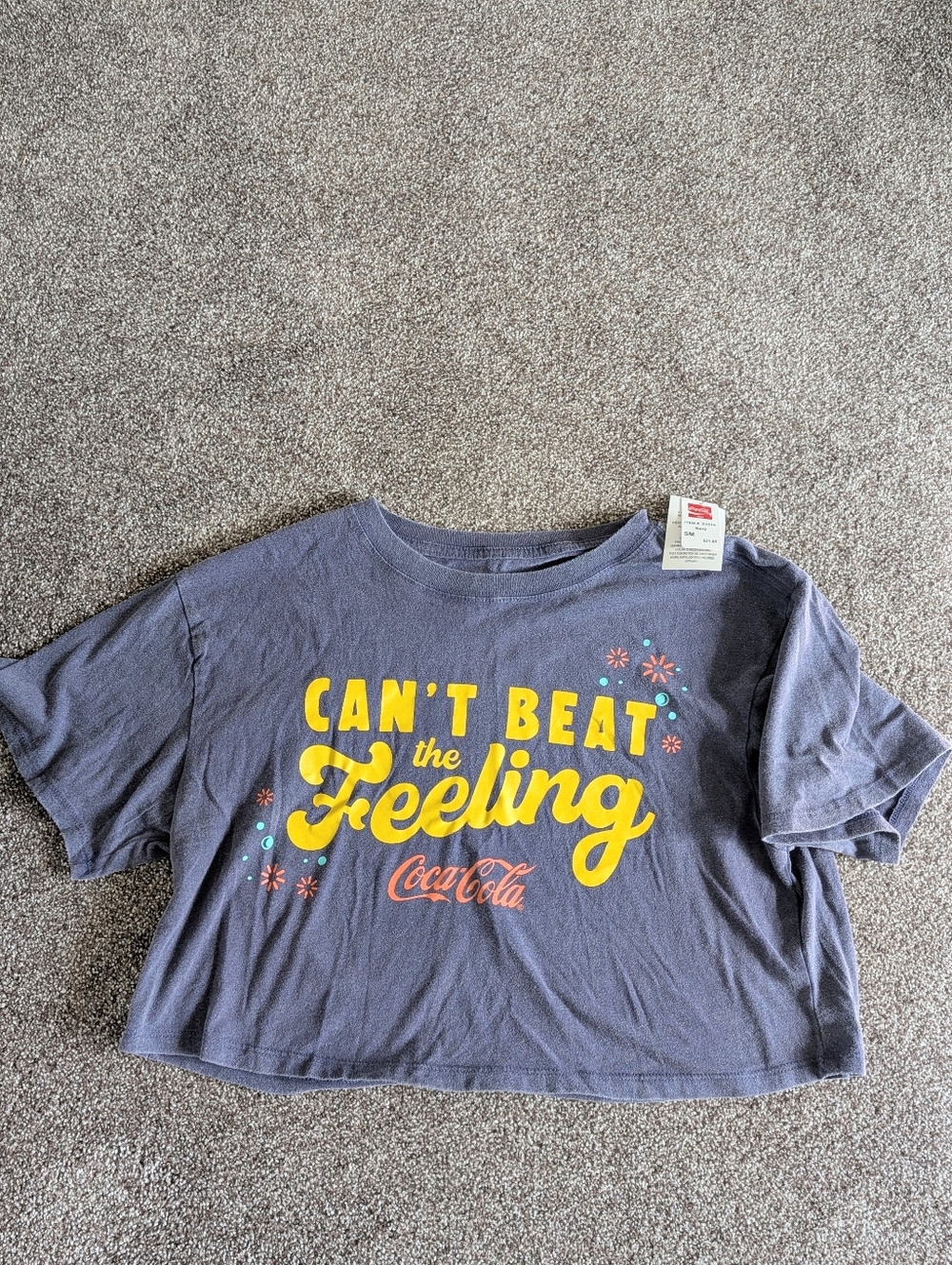 NWT Coca-Cola Las Vegas Strip "Can't Beat the Feeling" Cropped Tee - Small